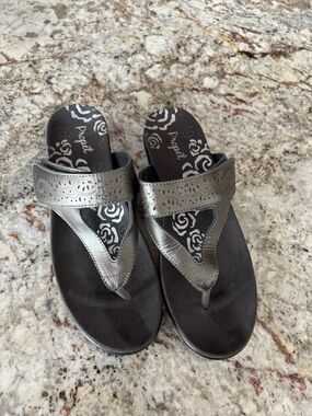 Propet Women's Pewter Metallic Thong Sandals